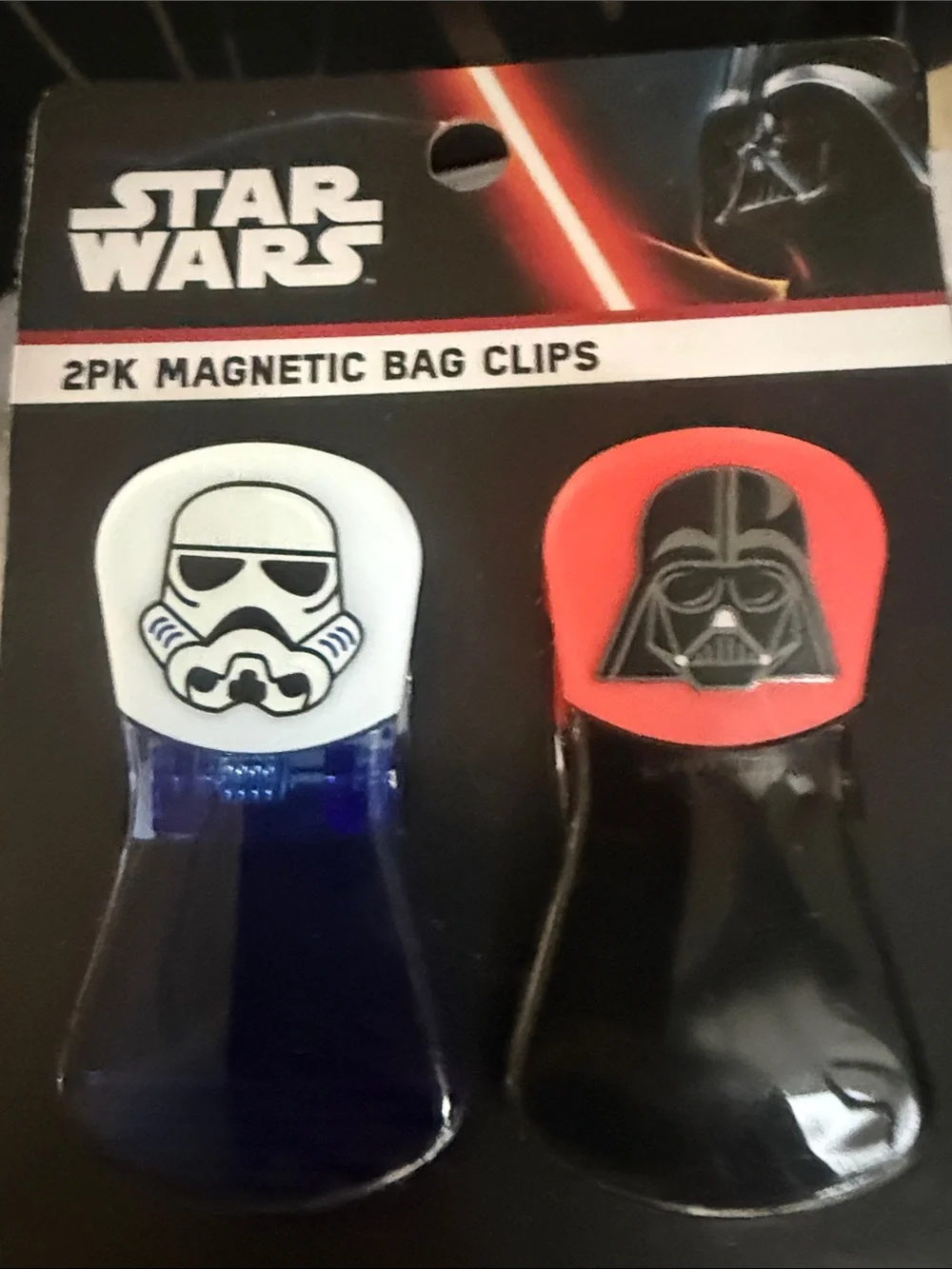 Star Wars Kids Magnetic Bag Clips - White Stormtrooper & Red Darth Vader